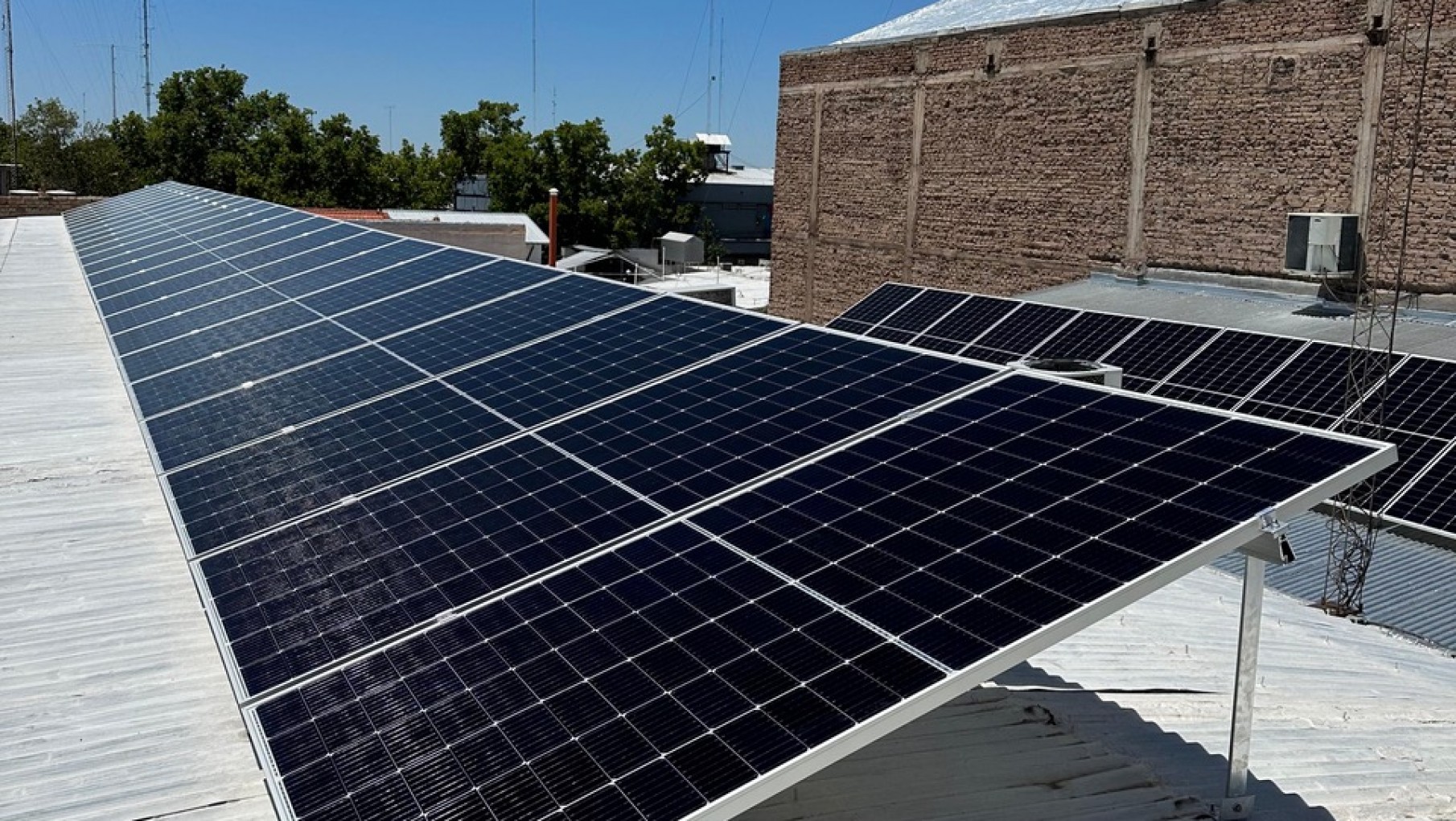 Energía solar: la única alternativa al aumento de la electricidad y quita de subsidios