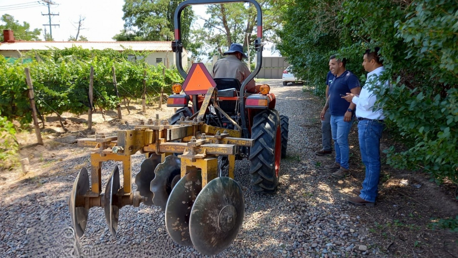 Diez consejos clave para seleccionar la maquinaria agrícola adecuada