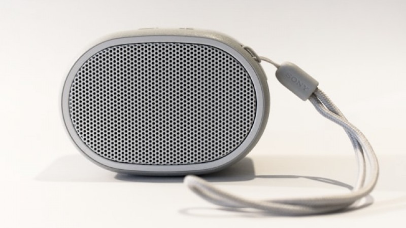 Beneficios de los parlantes bluetooth: portabilidad y conectividad